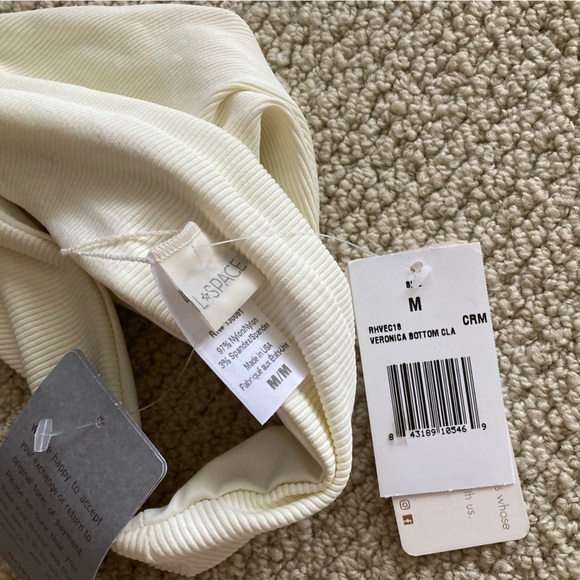 NEW L Space Veronica Ribbed Bikini Bottom Cream Size Medium Cheeky Style NWT - Picture 9 of 9